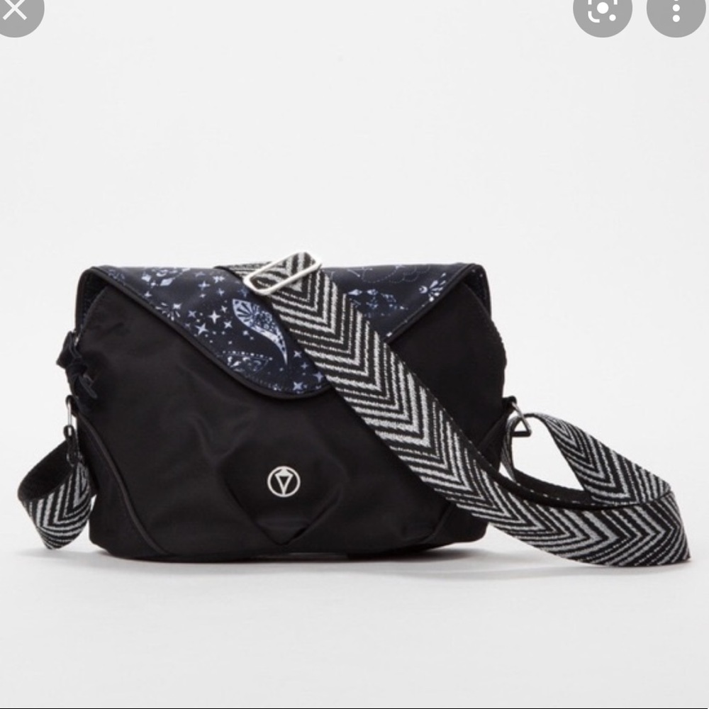 IVIVVA crossbody bag